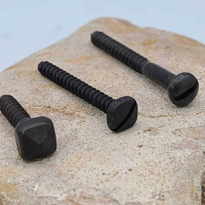 Decorative Pyramid Acorn Round Slotted Head Screws 10 Pack - Image 4